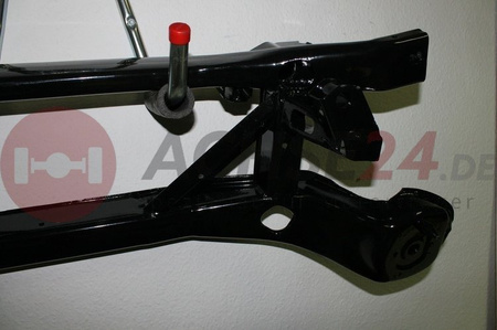 Ford Focus MK1 Turnier DNW 1999-2004 Hinterachse Achsträger Achse hinten Achskörper + Federlenker